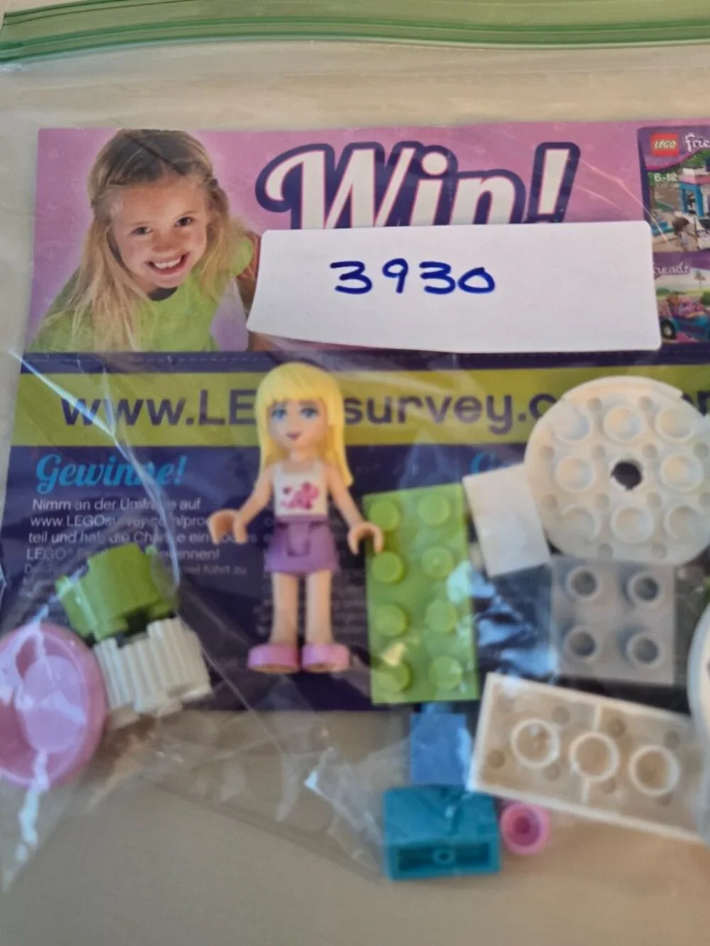 Lego Friends Sets (4) 3930, 3931, 3937, 41028 with manuals & minifigs - Picture 3 of 9
